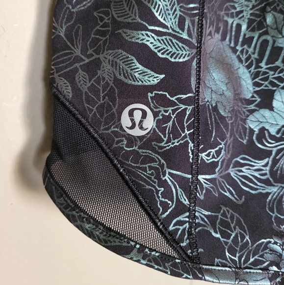 NWOT Lululemon Hotty Hot Lined Short 4", 6 Logo Flourish Black Iridescent Foil - Picture 6 of 10